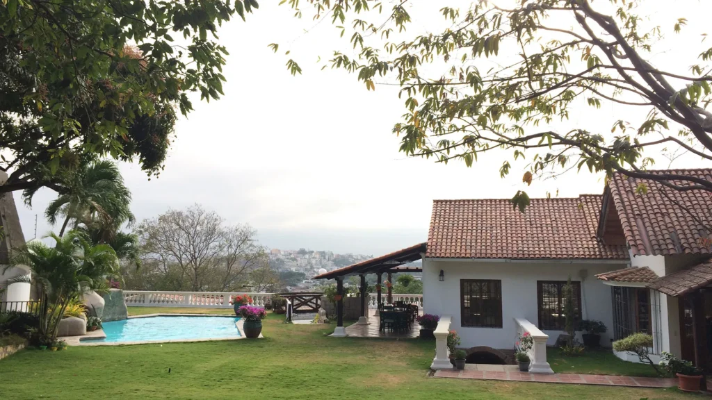 IGUANAZU Bed & Breakfast